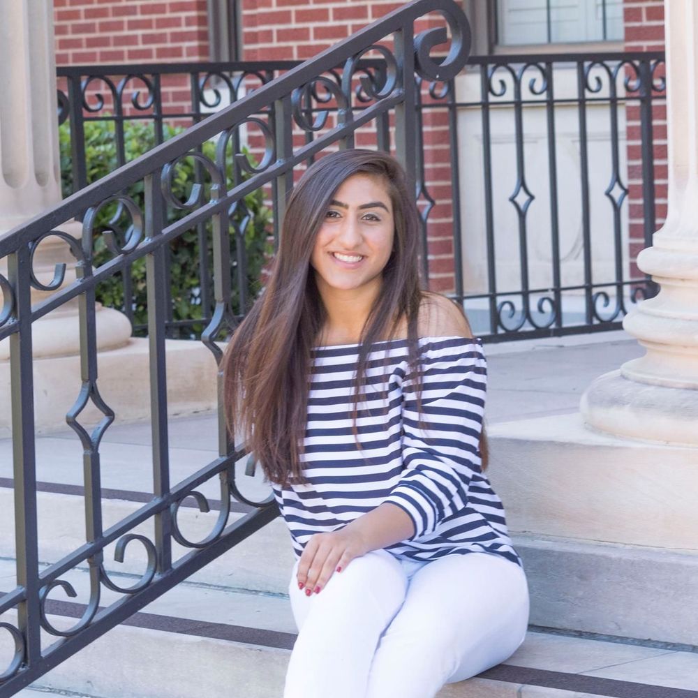 Meet your Posher, Nayaab